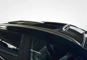 Suzuki S-Cross 1.4 T Sakura Top Hybrid 4x4