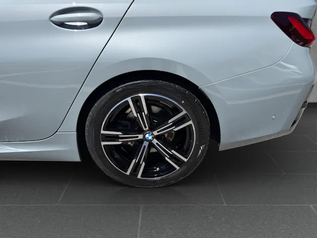 BMW 320d xDrive SAG Touring