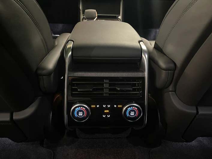 Fahrzeugbild LAND ROVER RANGE ROVER