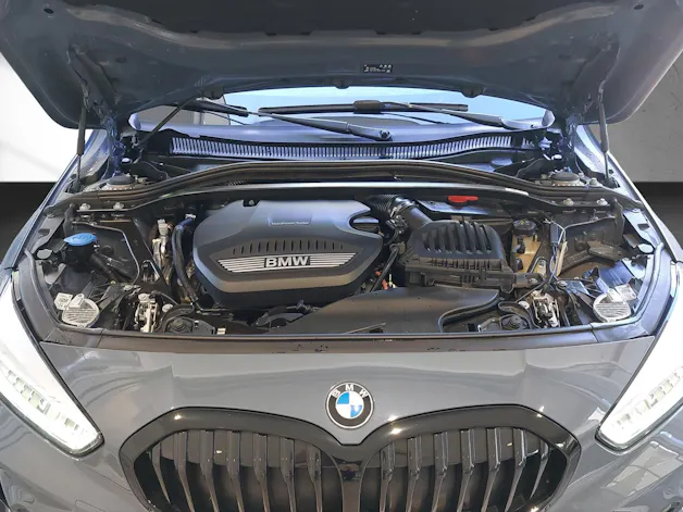 BMW 120d xDrive SAG