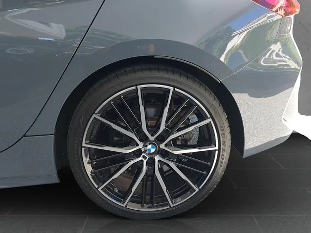 BMW 120d xDrive SAG
