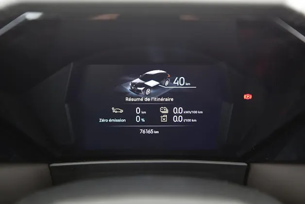 DS Automobiles 4 1.6 E-Tense La Première