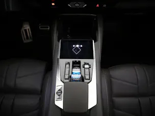 DS Automobiles 4 1.6 E-Tense La Première