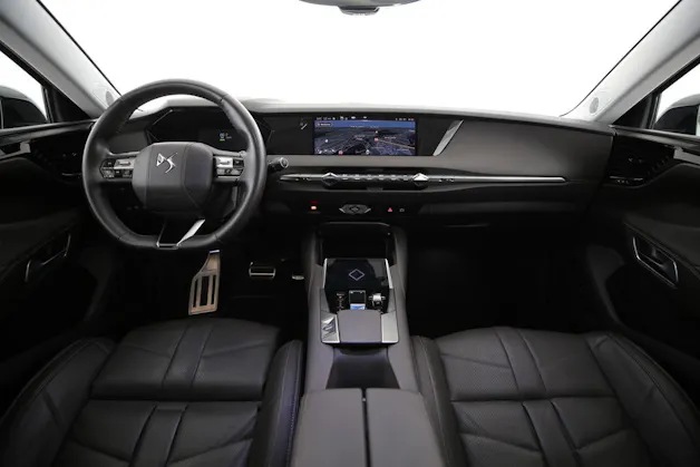 DS Automobiles 4 1.6 E-Tense La Première
