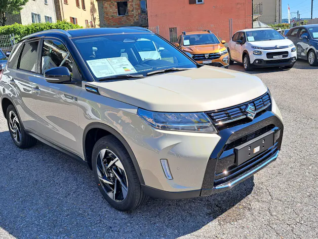 Suzuki Vitara 1.4 T Sakura Top Hybrid 4x4