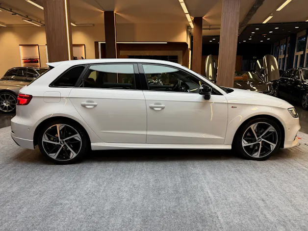 Audi A3 Sportback 2.0 40 TDI quattro S-Tronic
