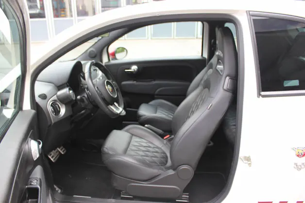 Fiat 595 Abarth  1.4 T-Jet 165 Turismo Competizione