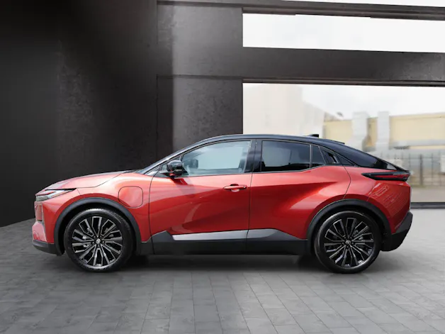 Toyota C-HR+ Premium AWD