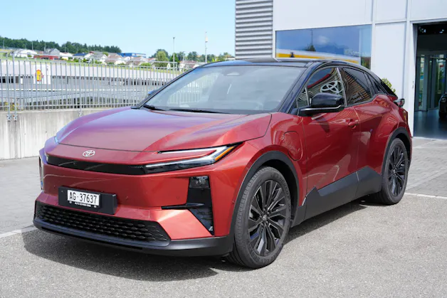 Toyota C-HR+ Premium AWD