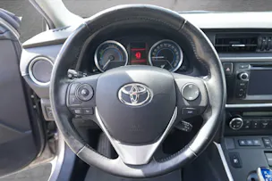 Toyota Auris 1.8 HSD Linea Sol