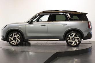 https://vehicle.imgix.net/4350736/627f599e-d7f2-478f-ab99-c64677814663.JPG