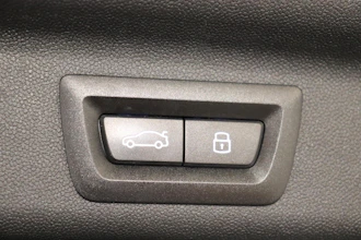 https://vehicle.imgix.net/4350736/ea301a30-c1fc-4292-ab36-eebd169122b0.JPG
