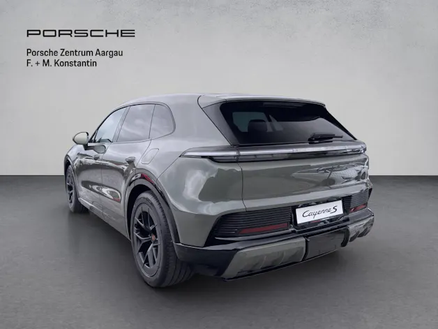 Porsche Cayenne S Electric