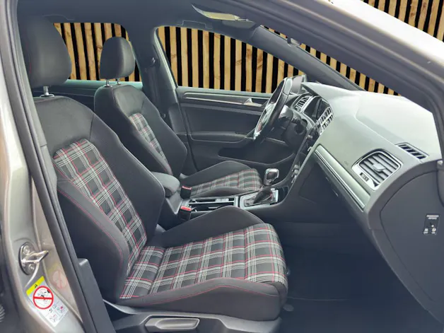 VW Golf VII 2.0 TSI GTI Performance DSG
