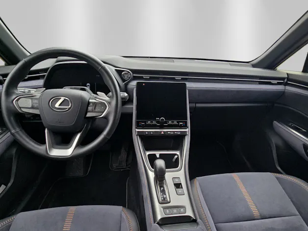 Lexus LBX 1.5 Hybrid Cool AWD