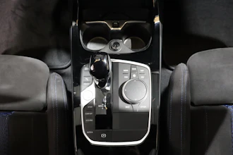 https://vehicle.imgix.net/4350831/f8c39207-ac41-4aca-8a8c-5abf48d177d4.JPG