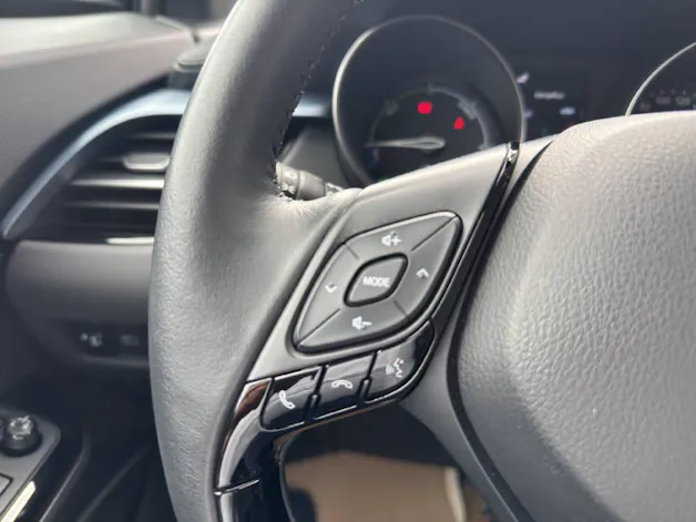 Toyota C-HR 2.0 VVTi HSD Trend