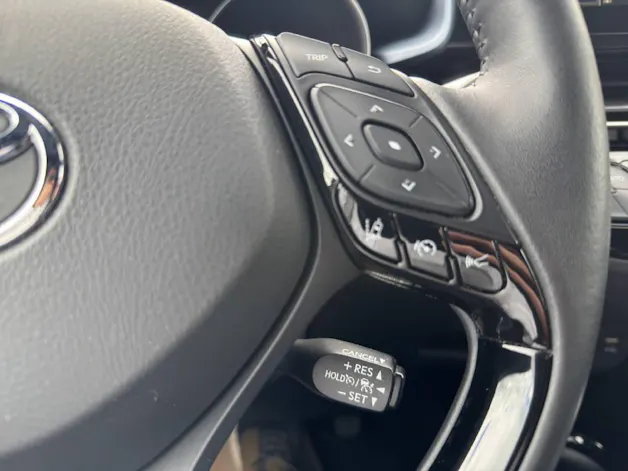 Toyota C-HR 2.0 VVTi HSD Trend