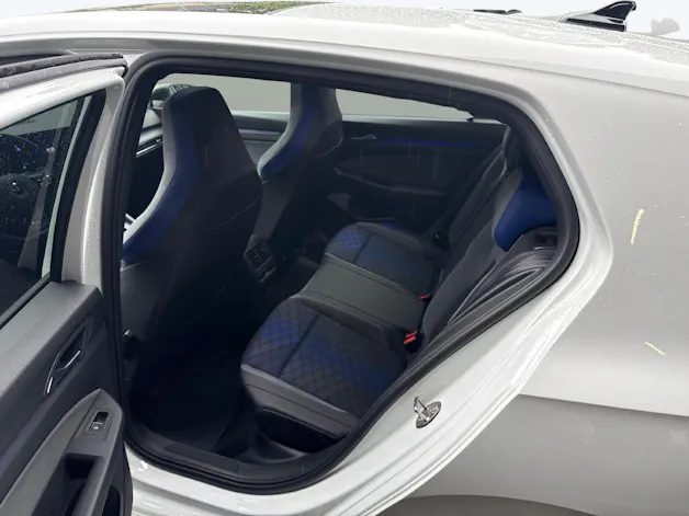 VW Golf VIII 2.0 TSI R DSG 4motion
