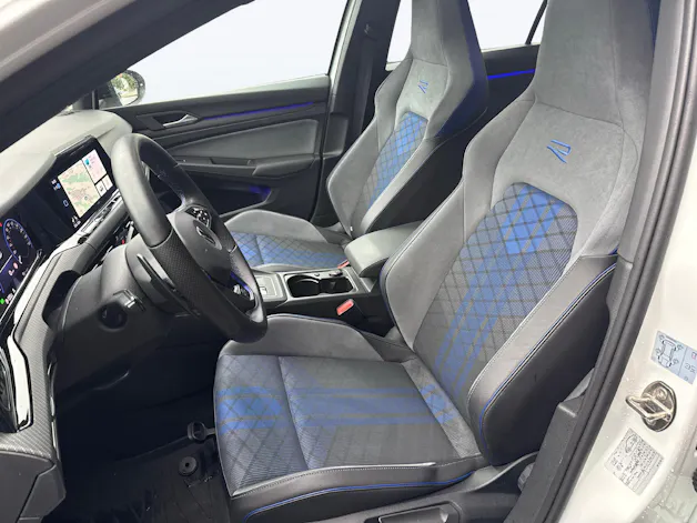 VW Golf VIII 2.0 TSI R DSG 4motion
