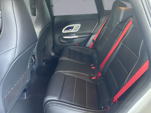 Mercedes-Benz CLA 220 4-Matic Shooting Brake