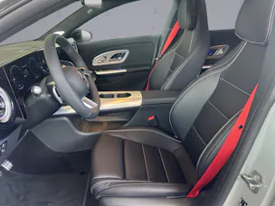 Mercedes-Benz CLA 220 4-Matic Shooting Brake