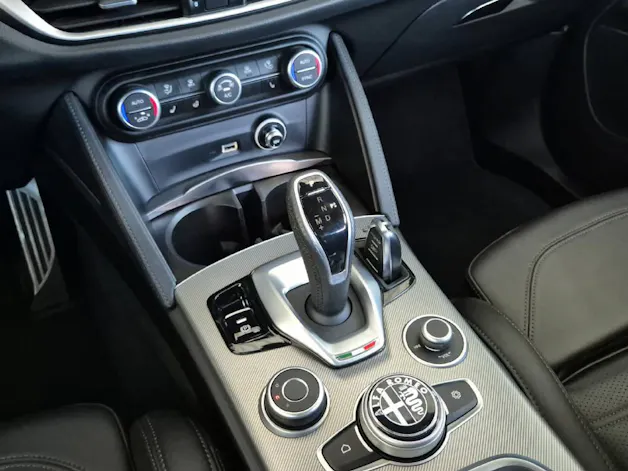 ALFA ROMEO Stelvio 2.0 Q4 280 Veloce