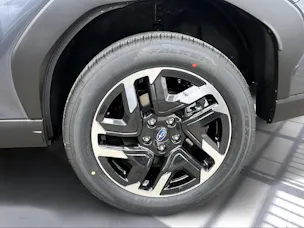 Subaru Forester Station 2.0i e-Boxer Swiss Plus Model 2026