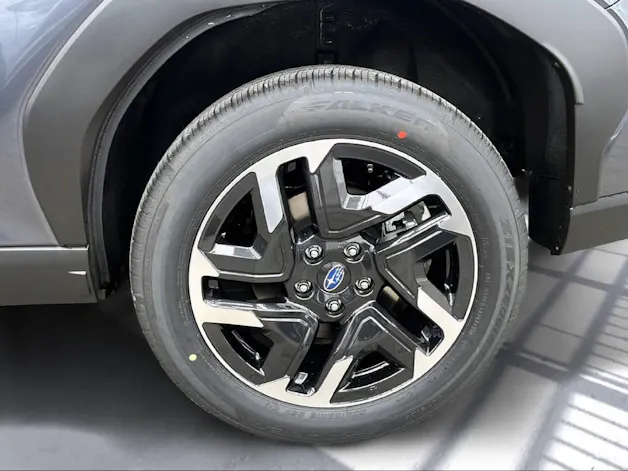 Subaru Forester Station 2.0i e-Boxer Swiss Plus Model 2026