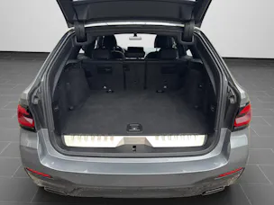 BMW 530e xDrive paddles