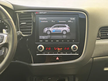 MITSUBISHI OUTLANDER 12