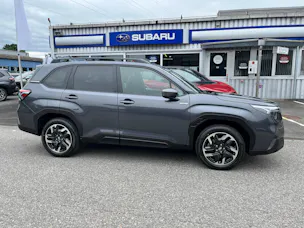 Subaru Forester Station 2.0i e-Boxer Swiss Plus