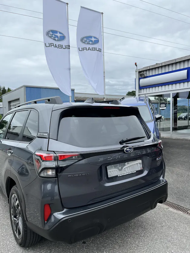 Subaru Forester Station 2.0i e-Boxer Swiss Plus
