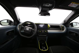 https://vehicle.imgix.net/4351137/9f5e3b1f-a40b-4a66-a514-84c1d386abfc.jpg