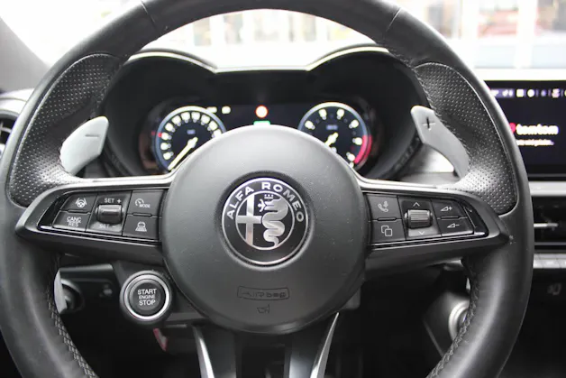 Alfa Romeo Tonale 1.3 Plug-in Hybrid Veloce Q4 Premium Sky