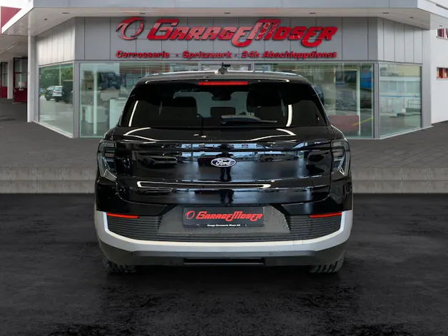 Ford Explorer Extended Range Premium AWD