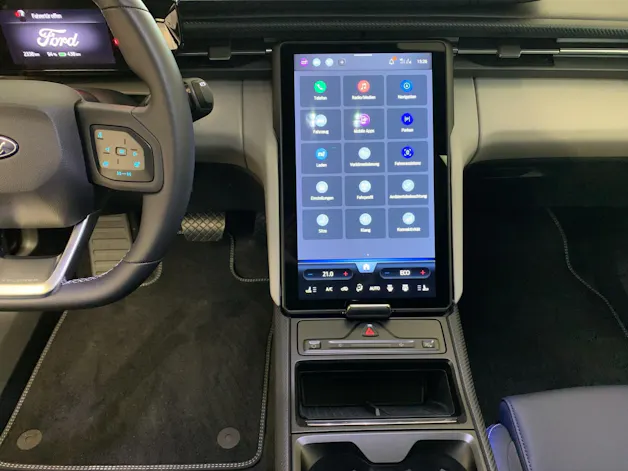 Ford Explorer Extended Range Premium AWD