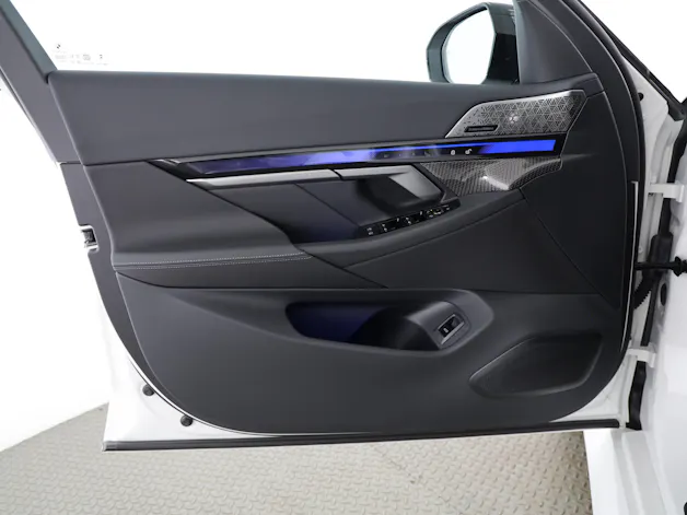 BMW M5 xDrive