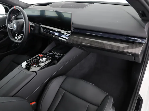 BMW M5 xDrive