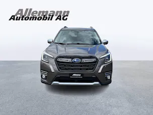 Subaru Forester Station 2.0i e-Boxer Swiss Plus