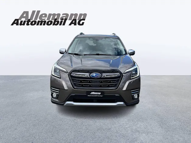 Subaru Forester Station 2.0i e-Boxer Swiss Plus