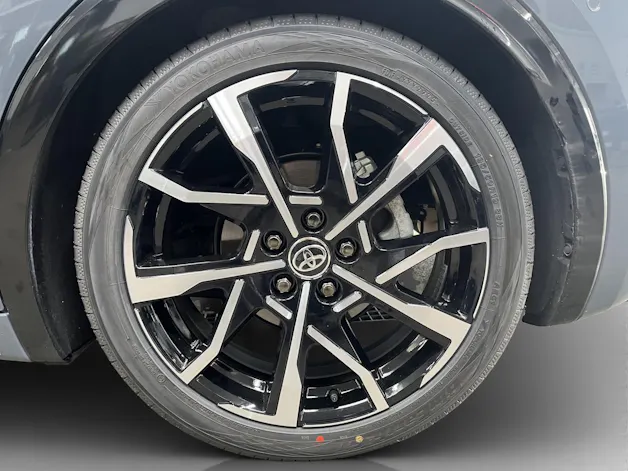 Toyota Prius 2.0 Plug-In-Hybrid Premium