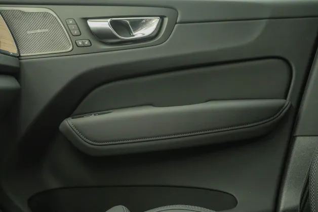 Volvo XC60 2.0 T8 TE Ultra Bright eAWD