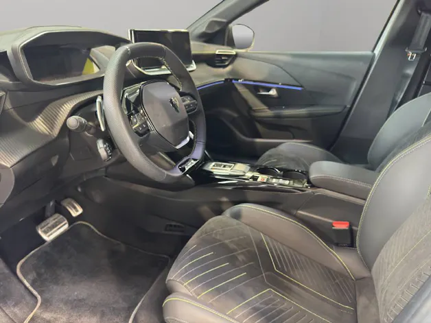 Peugeot 208 1.2 Hybrid GT
