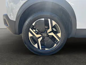 Peugeot 2008 1.2 Hybrid 145 GT