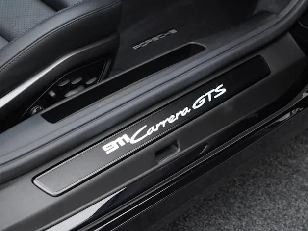 Porsche 911 Carrera GTS