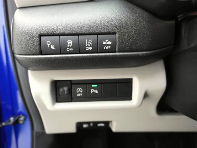 Suzuki Swift 1.2 Sakura Hybrid