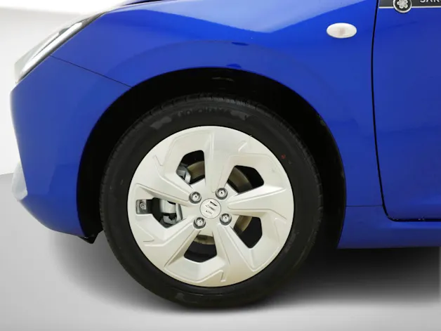 Suzuki Swift 1.2 Sakura Hybrid