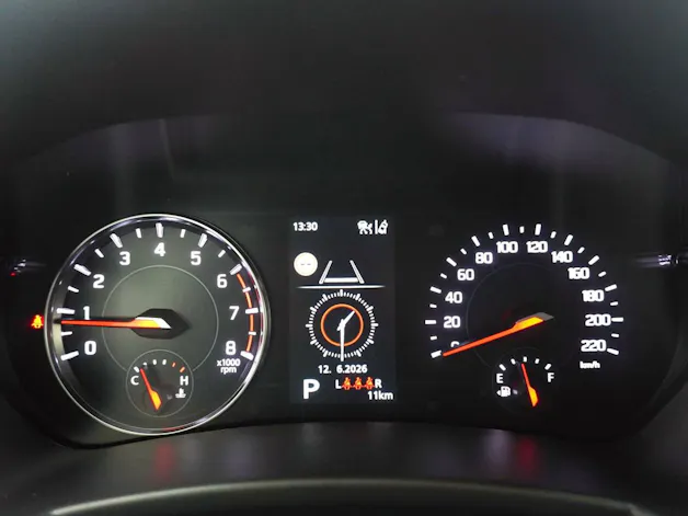 Suzuki Swift 1.2 Sakura Hybrid
