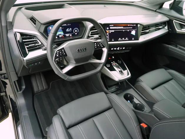 Audi Q4 e-tron Sportback 55 S line quattro